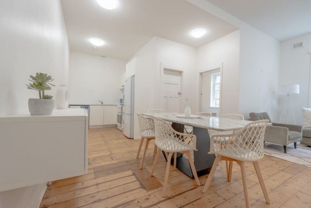 Stylish 2-Bedroom, 1-Bathroom Apartment in