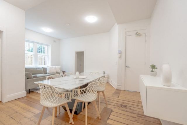 Stylish 2-Bedroom, 1-Bathroom Apartment in