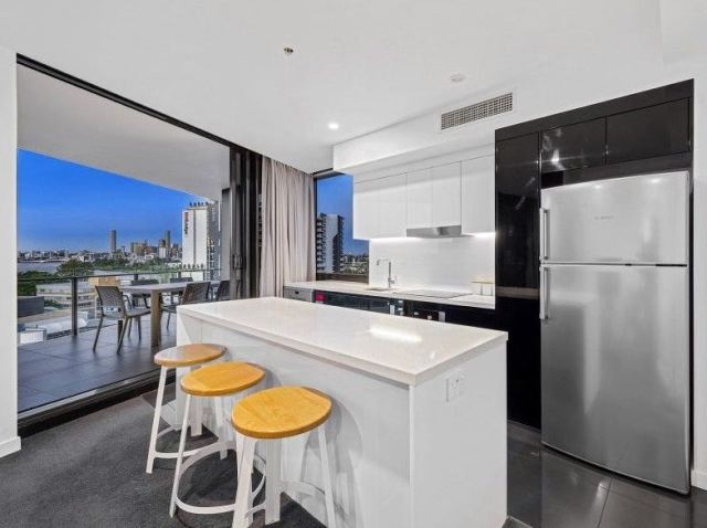 2-Bed, 2-Bath Apartment – Available Now in Hobart