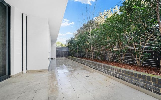 43-45 Loftus Cr, Homebush, NSW 2140