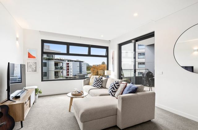 Prime Wollongong Location – 1 Bed, 1 Bath Apartment for Rent