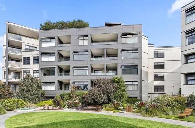 Prime Wollongong Location – 1 Bed, 1 Bath Apartment for Rent