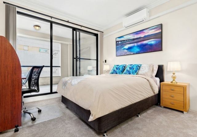 Spacious 1-Bedroom, 1-Bathroom Apartment – Available Now in Surry Hills - NSW