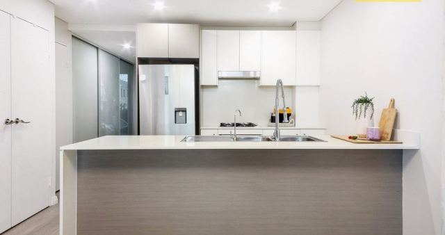 Beautiful 2-Bed, 2-Bath Apartment – Available Now in Parramatta