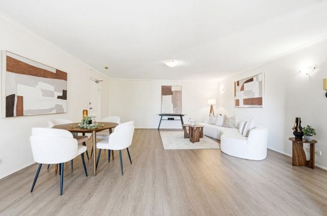 Prime Hobart Location – 2 Bed, 2 Bath Apartment