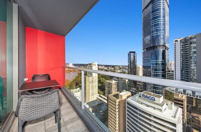Prime Brisbane City Location – 2 Bed, 2 Bath Apartment for Rent