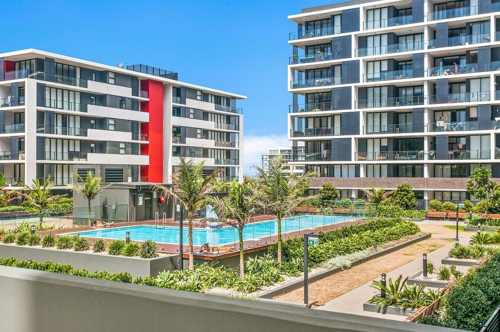 Stylish 2-Bedroom, 2-Bathroom Apartment in Wollongong, NSW