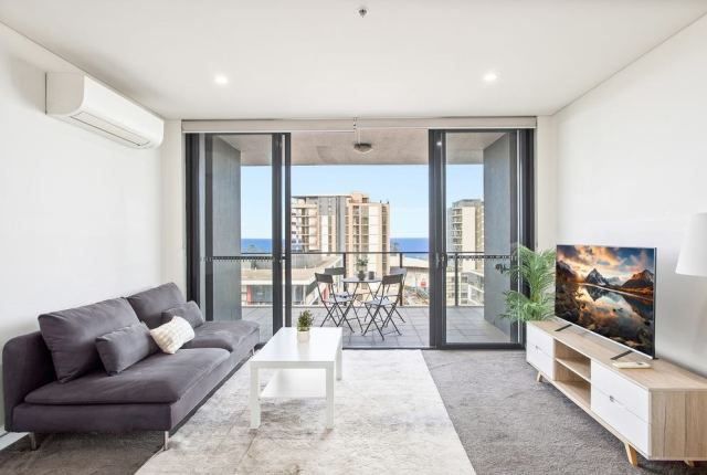 Stylish 2-Bedroom, 2-Bathroom Apartment in Wollongong, NSW