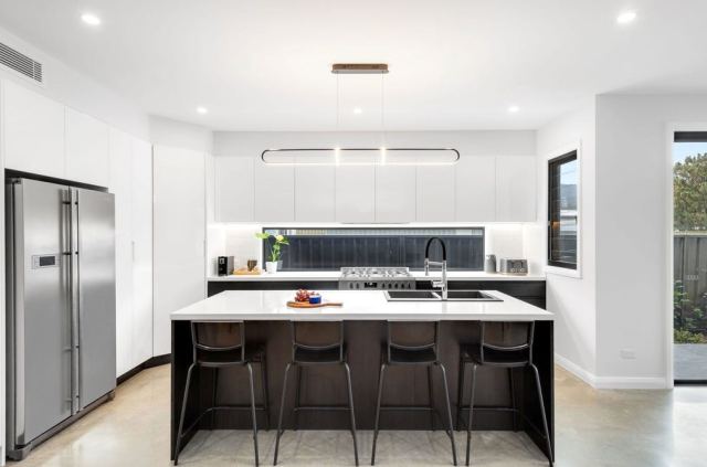 3 Bed, 2 Bath House for Rent
