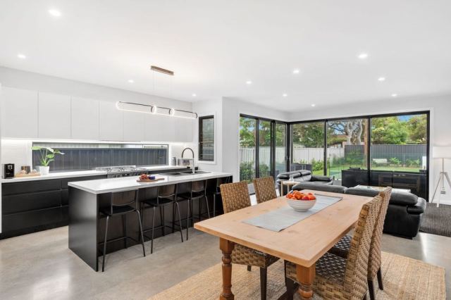 3 Bed, 2 Bath House for Rent