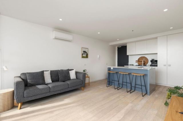 2-Bed, 1-Bath Apartment – Available Now in Collingwood, Vic