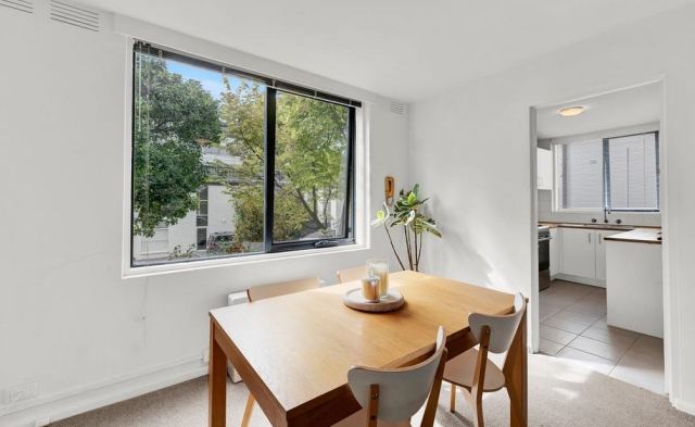 Armadale, Vic 3143 - 2 beds / 1 bath