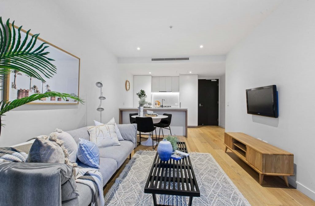 2-Bed, 2-Bath Apartment – Available Now in Surfers Paradise
