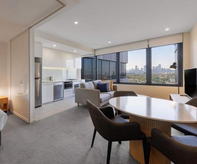 18 Mount Alexander Rd, Travancore, Vic 3032