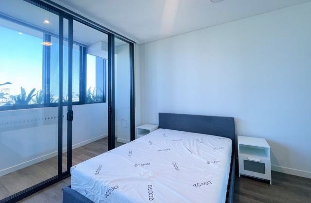 Modern 1-Bed, 1-Bath Apartment for Rent in Wentworth Point, NSW