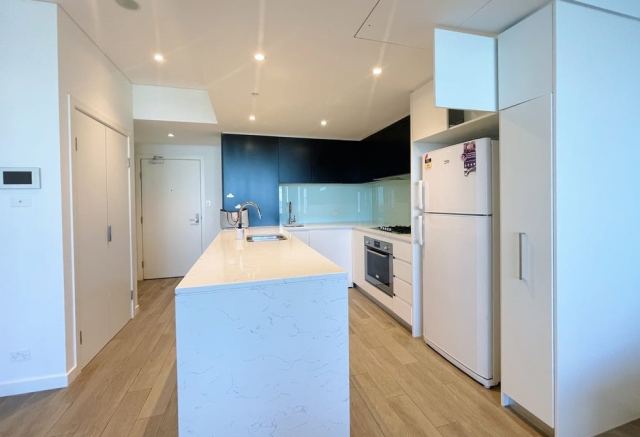 Modern 1-Bed, 1-Bath Apartment for Rent in Wentworth Point, NSW