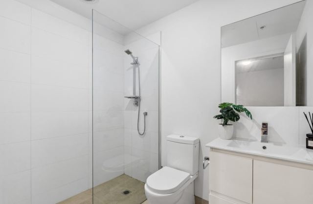 8 Hobart Pl, Canberra ACT 2601