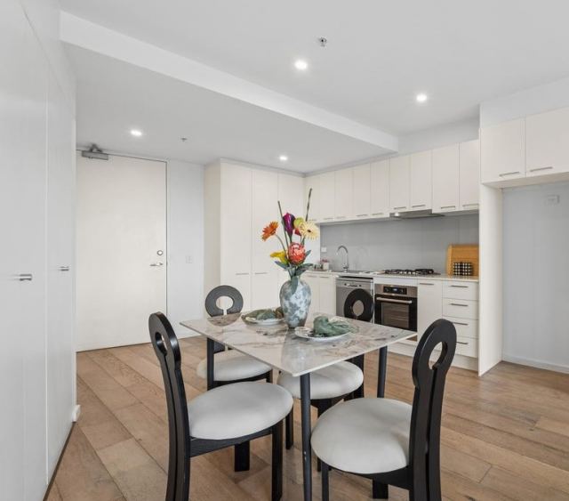 8 Hobart Pl, Canberra ACT 2601