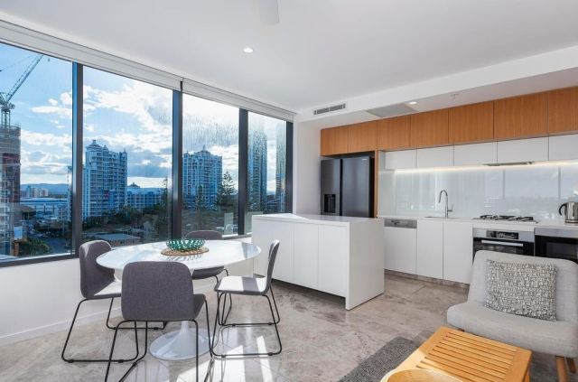 4-6 Alexandra Avenue, Mermaid Beach, Qld 4218