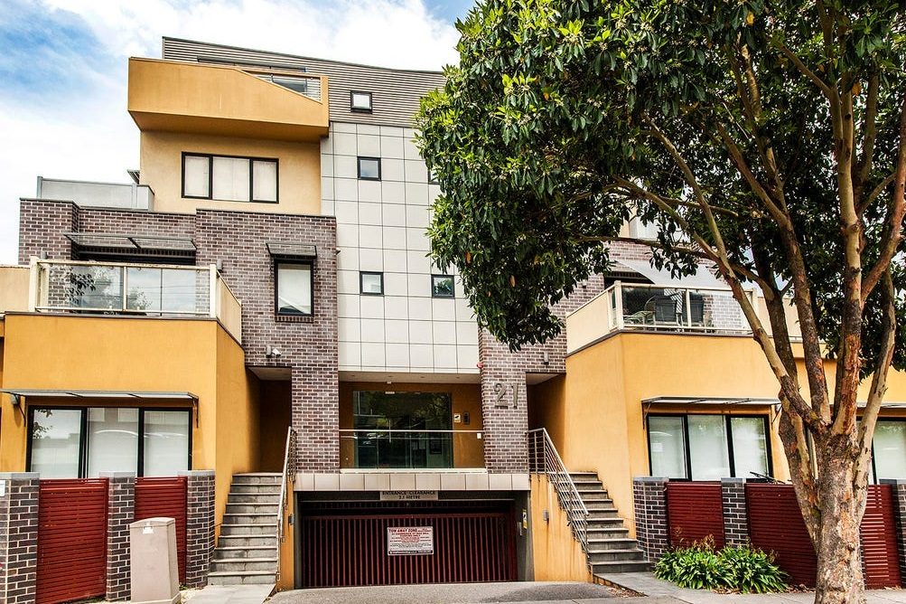 Prime Box Hill Location – 2 Bed, 1 Bath Apartment for Rent